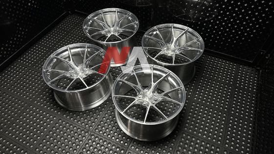 Rodas Forjadas BMW Prata Polida Face Escovada Para F87 F80 F82 F90 M2 M3 M4 M5