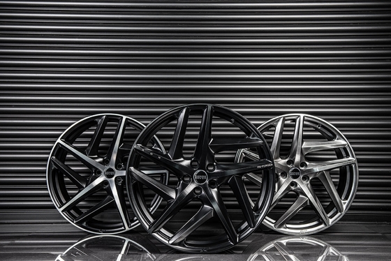 O ESPORTE Monoblock Khan de RANGE ROVER DATILOGRAFA a 52 rodas forjadas RS 23&quot;