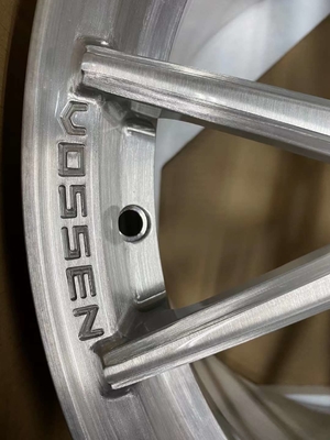 A prata escovada Vossen VFS-2 forjou as rodas para BMW E93 M3