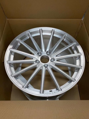 A prata escovada Vossen VFS-2 forjou as rodas para BMW E93 M3