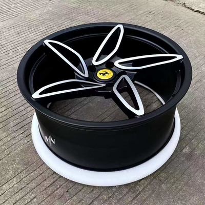 5 raios Ferrari forjaram as rodas para 458 um revestimento feito sob encomenda de 488 aranhas