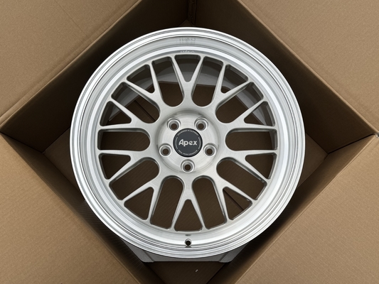 Apex ML-10RT Rodas Forjadas com Borda Usinada e Acabamento Escovado Transparente