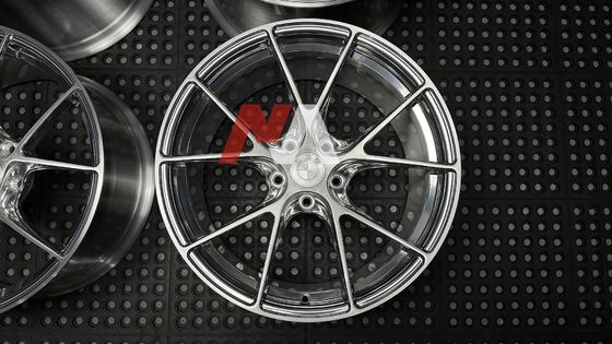 Rodas Forjadas BMW Prata Polida Face Escovada Para F87 F80 F82 F90 M2 M3 M4 M5